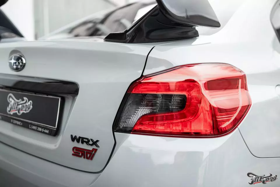 Subaru Impreza WRX STi. Оклейка кузова в Nardo Grey, антихром и замена магнитолы!
